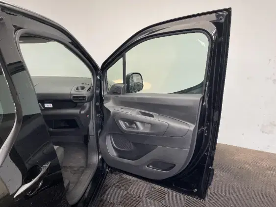 PEUGEOT PARTNER III - voiture d'occasion - Photo 19