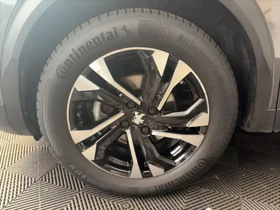 PEUGEOT 2008 II - voiture d'occasion - Photo 23