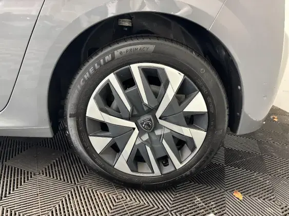 PEUGEOT 208 II - voiture d'occasion - Photo 22