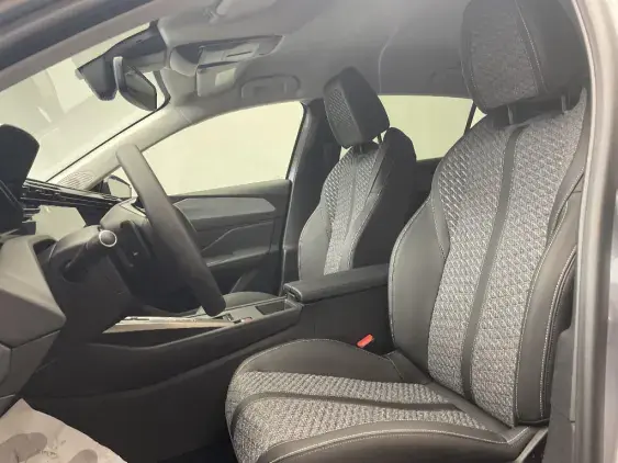 PEUGEOT 308 III - voiture d'occasion - Photo 18