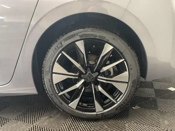 PEUGEOT 308 III - voiture d'occasion - Photo 24