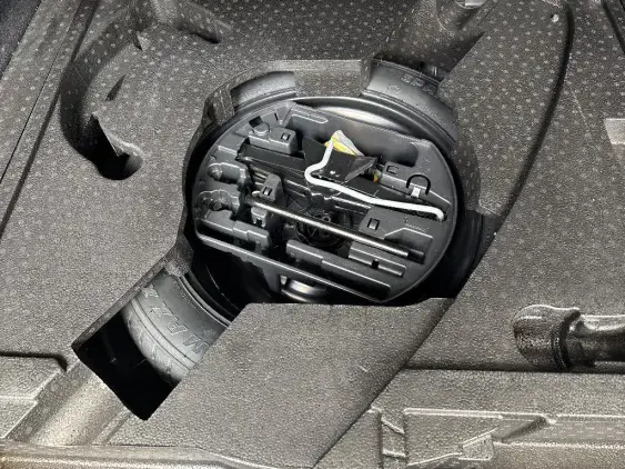 PEUGEOT 308 SW III - voiture d'occasion - Photo 16