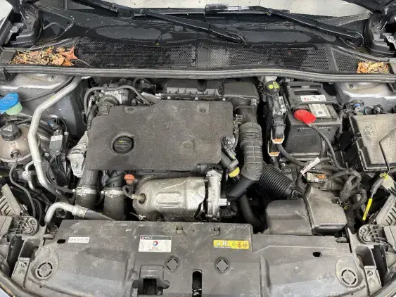 PEUGEOT 308 SW III - voiture d'occasion - Photo 20