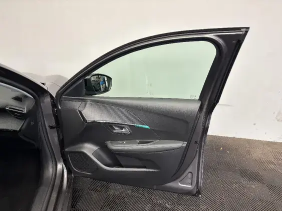 PEUGEOT 208 BUSINESS R II - voiture d'occasion - Photo 20