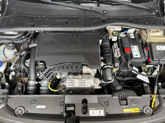 PEUGEOT 208 BUSINESS R II - voiture d'occasion - Photo 21