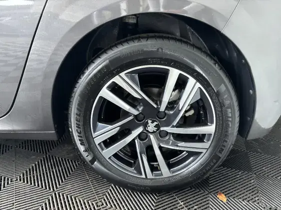 PEUGEOT 208 BUSINESS R II - voiture d'occasion - Photo 24