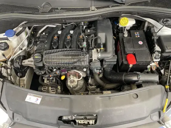 PEUGEOT 208 - voiture d'occasion - Photo 20