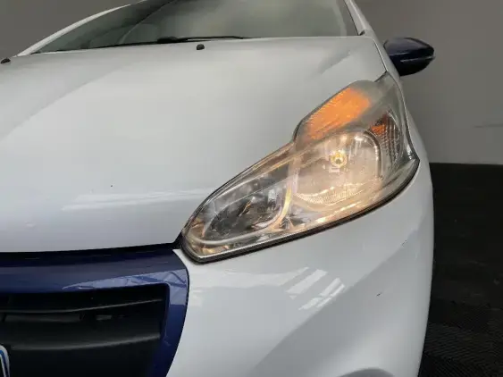 PEUGEOT 208 - voiture d'occasion - Photo 21