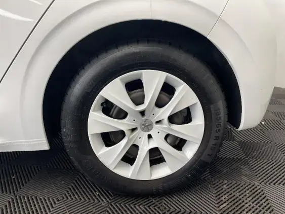 PEUGEOT 208 - voiture d'occasion - Photo 23