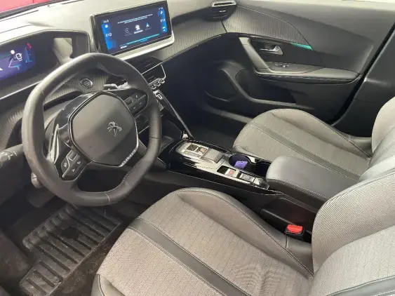 PEUGEOT 2008 II - voiture d'occasion - Photo 18