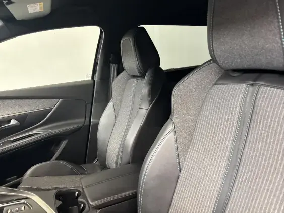 PEUGEOT 5008 II - voiture d'occasion - Photo 17
