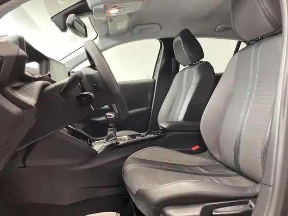 PEUGEOT 208 II - voiture d'occasion - Photo 18