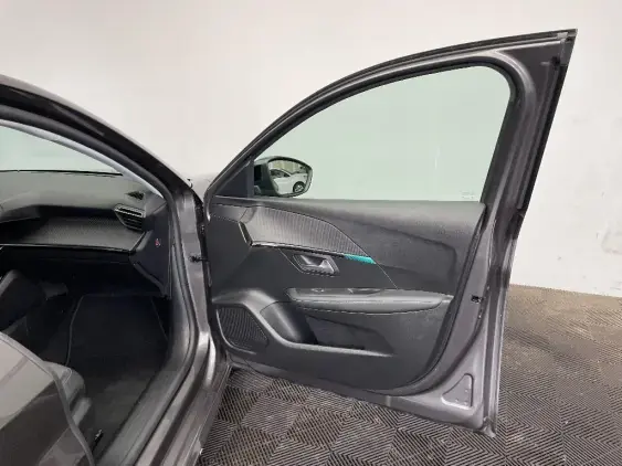 PEUGEOT 208 II - voiture d'occasion - Photo 20