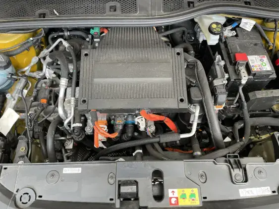 PEUGEOT 208 ELECTRIQUE II - voiture d'occasion - Photo 21