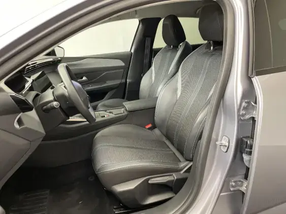 PEUGEOT 308 III - voiture d'occasion - Photo 18