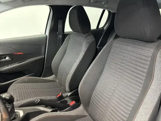PEUGEOT 208 II - voiture d'occasion - Photo 18