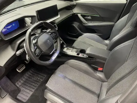PEUGEOT 2008 II - voiture d'occasion - Photo 18