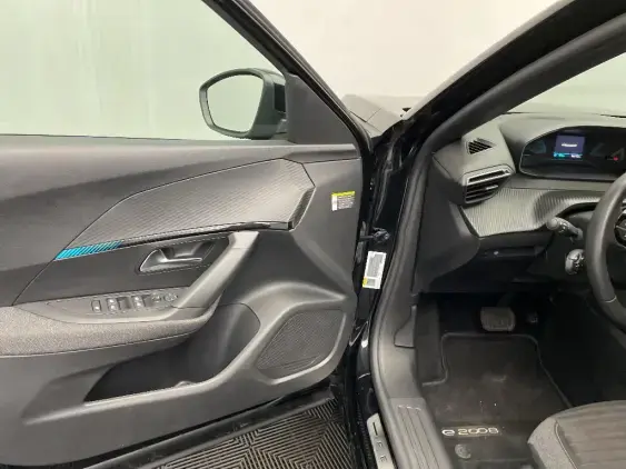 PEUGEOT 2008 ELECTRIQUE II - voiture d'occasion - Photo 19