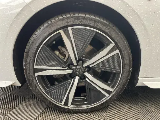 PEUGEOT 308 III - voiture d'occasion - Photo 23
