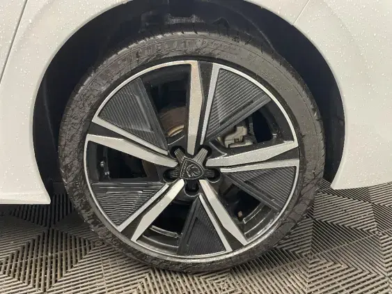PEUGEOT 308 III - voiture d'occasion - Photo 24