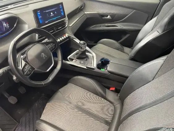 PEUGEOT 5008 II - voiture d'occasion - Photo 18