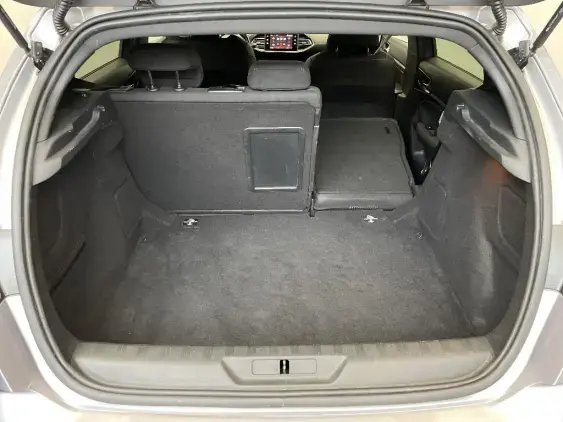 PEUGEOT 308 II - voiture d'occasion - Photo 16