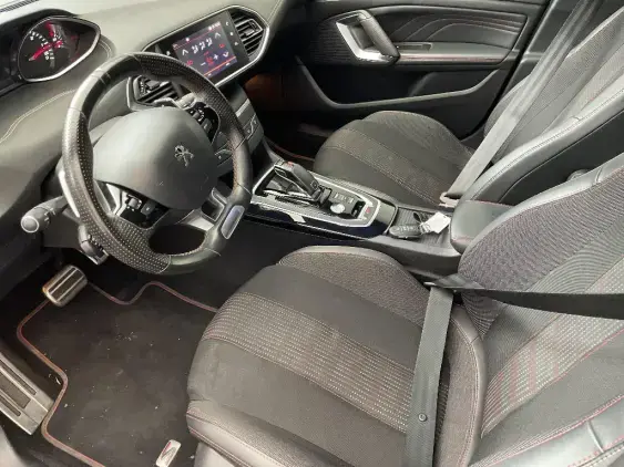 PEUGEOT 308 II - voiture d'occasion - Photo 18