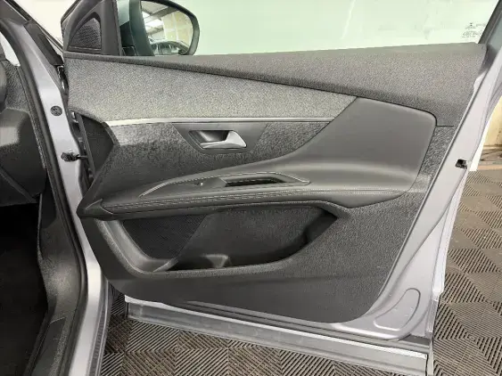 PEUGEOT 5008 II - voiture d'occasion - Photo 20