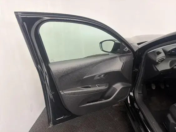 PEUGEOT 208 II - voiture d'occasion - Photo 18