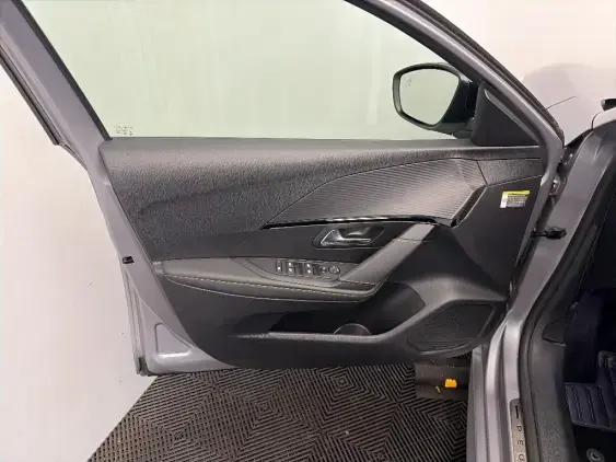 PEUGEOT 208 ELECTRIQUE II - voiture d'occasion - Photo 18