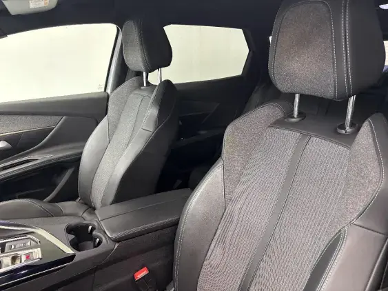 PEUGEOT 3008 II - voiture d'occasion - Photo 17