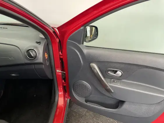 DACIA SANDERO II - voiture d'occasion - Photo 19