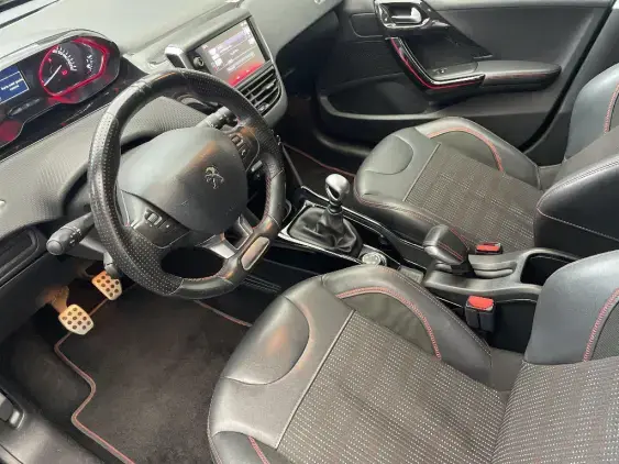 PEUGEOT 2008 - voiture d'occasion - Photo 18