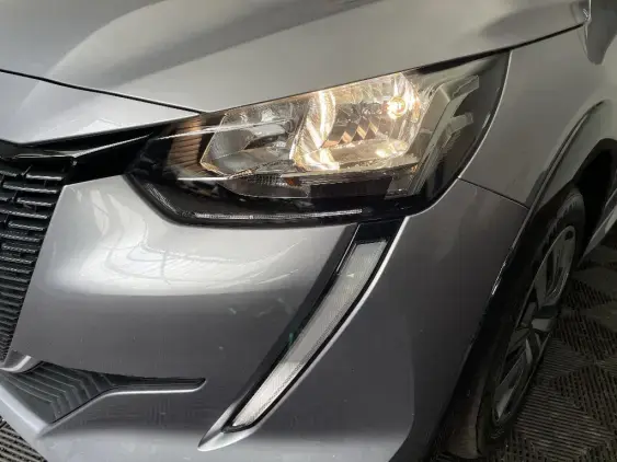 PEUGEOT 208 ELECTRIQUE II - voiture d'occasion - Photo 21
