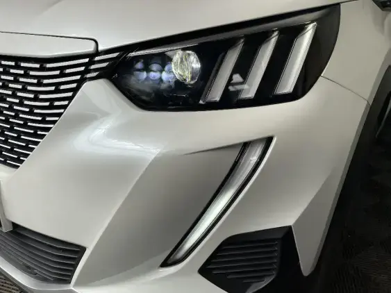 PEUGEOT 2008 ELECTRIQUE II - voiture d'occasion - Photo 22