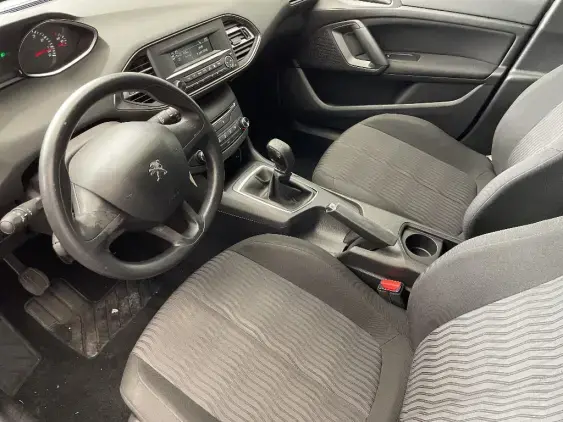 PEUGEOT 308 II - voiture d'occasion - Photo 17