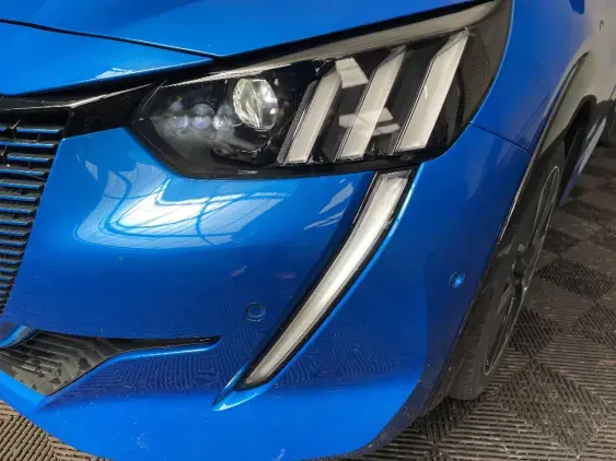 PEUGEOT 208 ELECTRIQUE II - voiture d'occasion - Photo 22