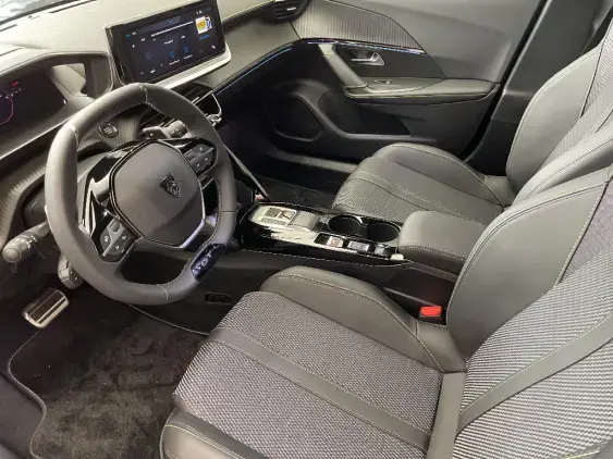 PEUGEOT 2008 II - voiture d'occasion - Photo 18