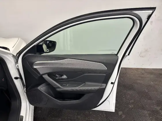 PEUGEOT 308 III - voiture d'occasion - Photo 19