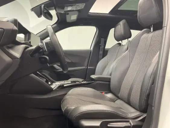 PEUGEOT 2008 II - voiture d'occasion - Photo 18