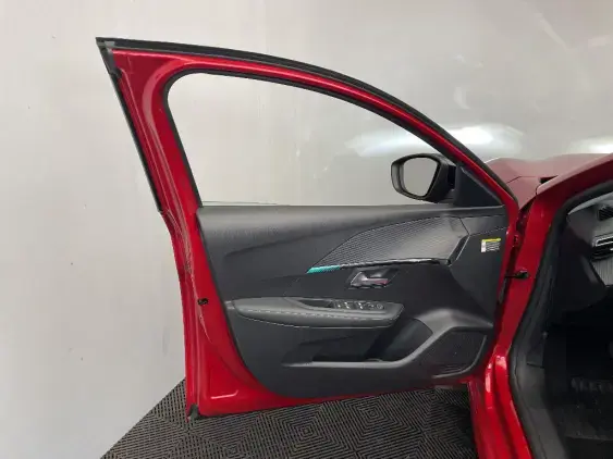 PEUGEOT 208 II - voiture d'occasion - Photo 19
