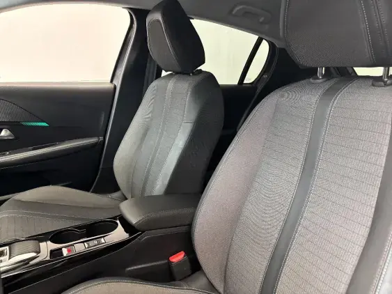 PEUGEOT 208 II - voiture d'occasion - Photo 16