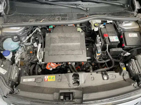 PEUGEOT 2008 ELECTRIQUE II - voiture d'occasion - Photo 21