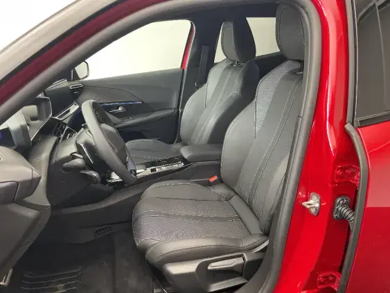 PEUGEOT 2008 II - voiture d'occasion - Photo 17