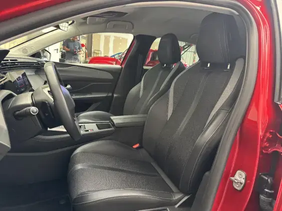 PEUGEOT 308 III - voiture d'occasion - Photo 18