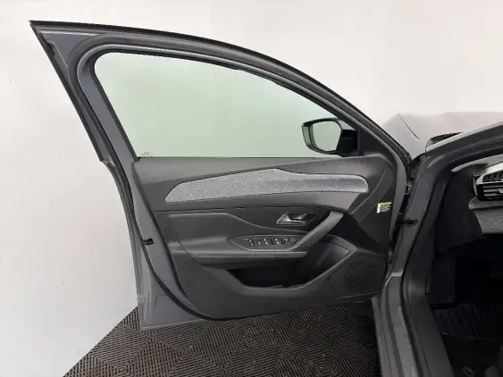 PEUGEOT 308 III - voiture d'occasion - Photo 18