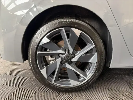 PEUGEOT 308 III - voiture d'occasion - Photo 24