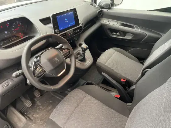 PEUGEOT PARTNER III - voiture d'occasion - Photo 17