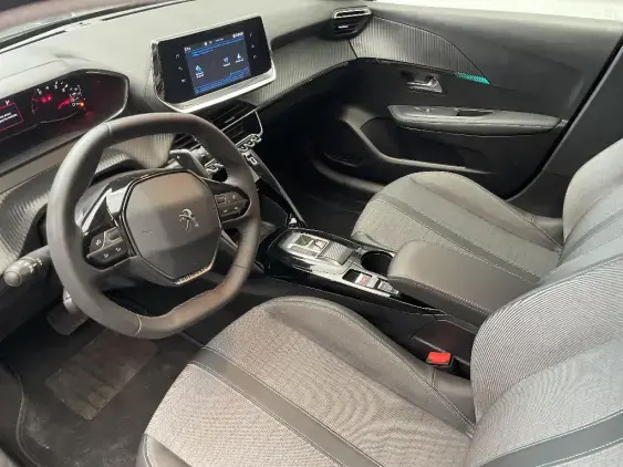 PEUGEOT 208 II - voiture d'occasion - Photo 18