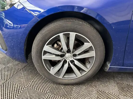 PEUGEOT 308 II - voiture d'occasion - Photo 22